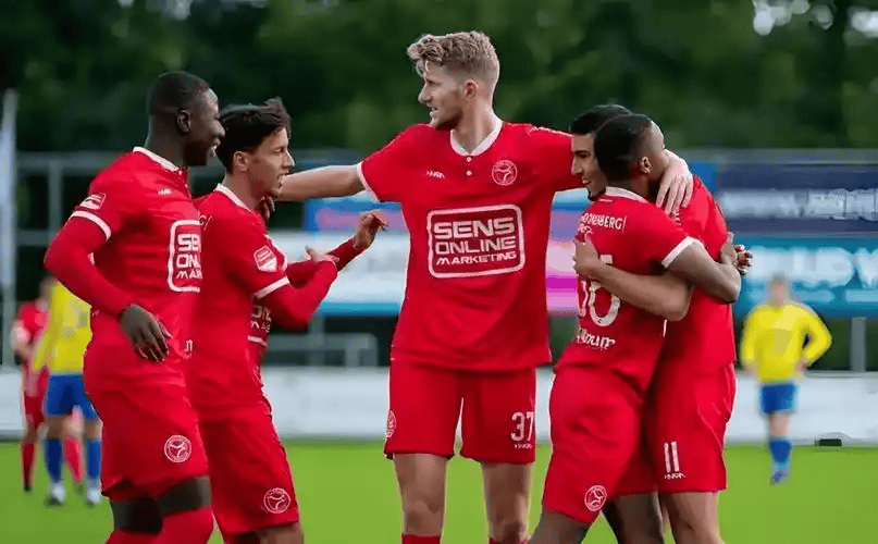 意甲激战：热那亚VS罗马，保级与欧冠的生死对决